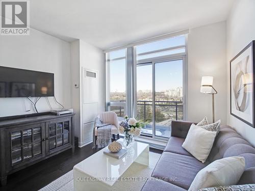 1010 - 2756 Old Leslie Street, Toronto, ON - Indoor Photo Showing Living Room