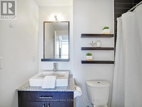 1010 - 2756 Old Leslie Street, Toronto, ON - Indoor Photo Showing Bathroom