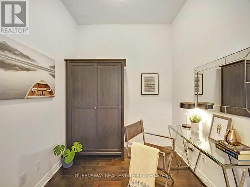 1010 - 2756 Old Leslie Street, Toronto, ON - Indoor