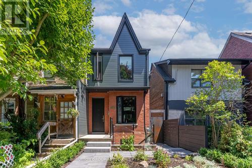 Lower - 489 Clinton Street, Toronto, ON - Outdoor With Facade