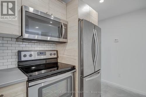 Lower - 489 Clinton Street, Toronto, ON - Indoor Photo Showing Kitchen