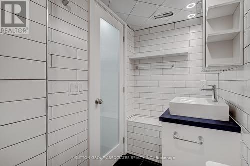 Lower - 489 Clinton Street, Toronto, ON - Indoor Photo Showing Bathroom