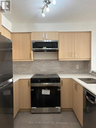 907 - 2269 Lake Shore Boulevard W, Toronto, ON - Indoor Photo Showing Kitchen With Double Sink