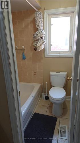 69 Sir Jacobs Crescent E, Brampton, ON - Indoor Photo Showing Bathroom