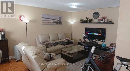 69 Sir Jacobs Crescent E, Brampton, ON - Indoor