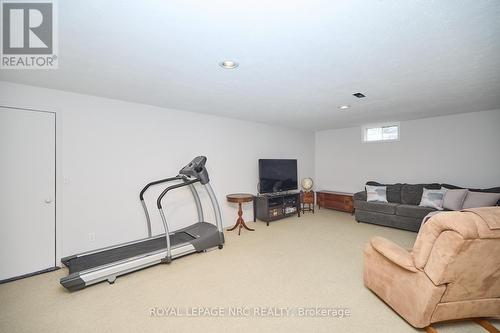 6493 Galaxy Drive, Niagara Falls (206 - Stamford), ON - Indoor