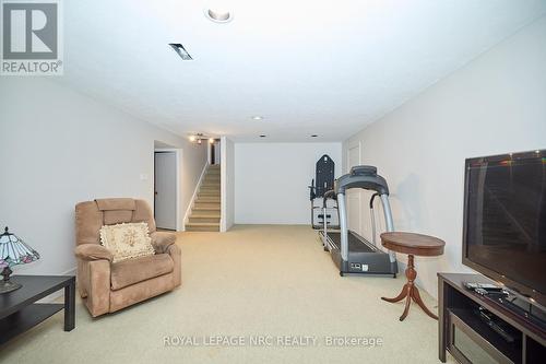 6493 Galaxy Drive, Niagara Falls (206 - Stamford), ON - Indoor