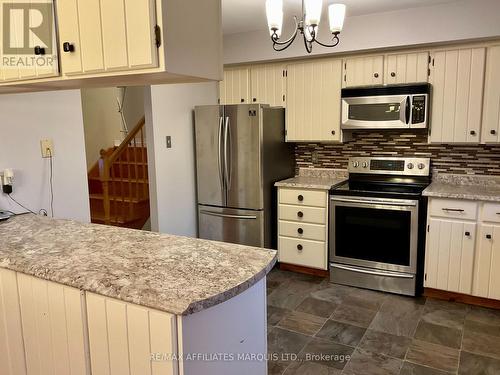 1360 Lancaster Crescent, Cornwall, ON - Indoor Photo Showing Kitchen