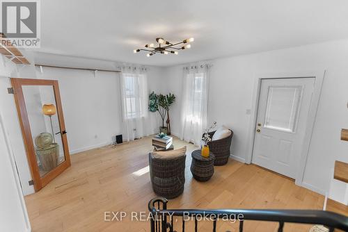 49 Elizabeth Street, St. Catharines (451 - Downtown), ON - Indoor Photo Showing Other Room