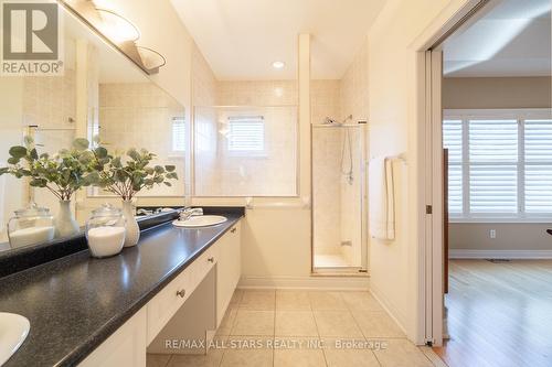 137 Long Stan, Whitchurch-Stouffville, ON - Indoor Photo Showing Bathroom