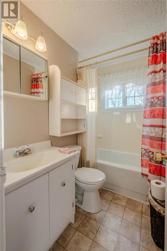 1 Brook Road, Bay Roberts, NL - Indoor Photo Showing Bathroom