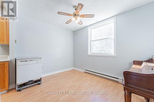 146 Fernwood Drive, Gravenhurst (Muskoka (S)), ON - Indoor Photo Showing Other Room