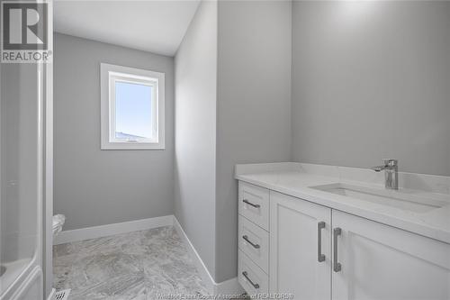 133 Churchill Park, Chatham, ON - Indoor Photo Showing Bathroom