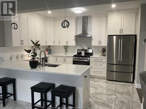 133 Churchill Park, Chatham, ON - Indoor Photo Showing Kitchen With Double Sink With Upgraded Kitchen