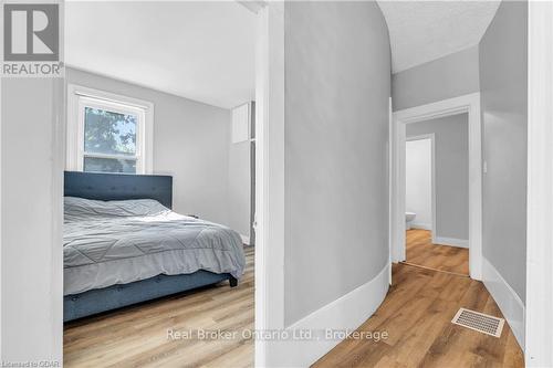 17 King Street S, Chatham-Kent, ON - Indoor Photo Showing Bedroom