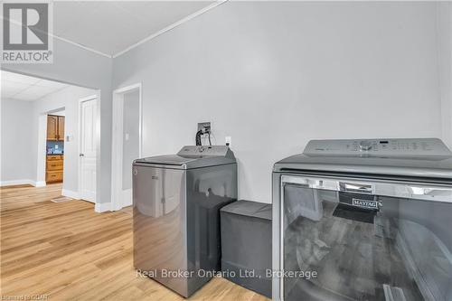 17 King Street S, Chatham-Kent, ON - Indoor Photo Showing Laundry Room