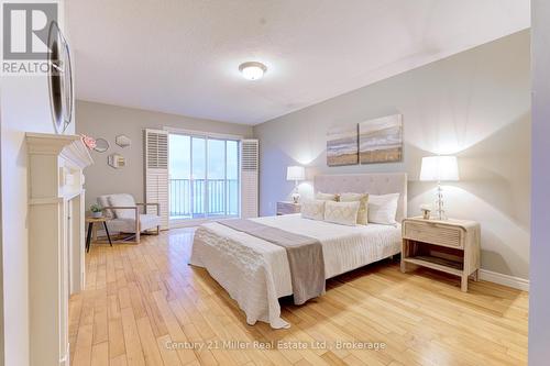 487 Dewitt Road, Hamilton (Lakeshore), ON - Indoor Photo Showing Bedroom