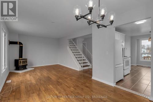 47 Trillium Court, Kingston (Rideau), ON - Indoor With Fireplace