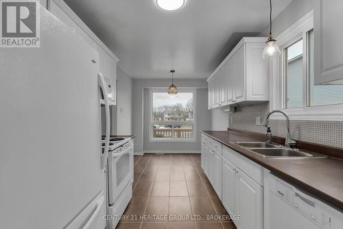 47 Trillium Court, Kingston (Rideau), ON - Indoor Photo Showing Kitchen With Double Sink