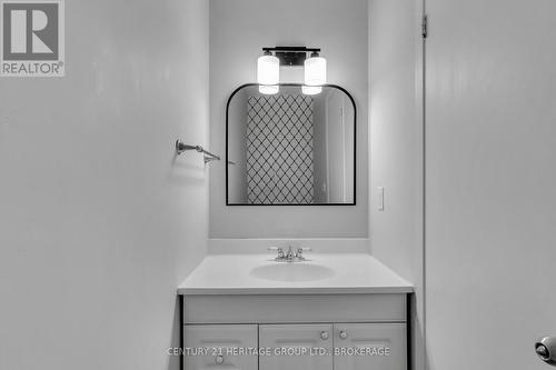 47 Trillium Court, Kingston (Rideau), ON - Indoor Photo Showing Bathroom