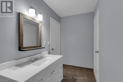 47 Trillium Court, Kingston (Rideau), ON - Indoor Photo Showing Bathroom