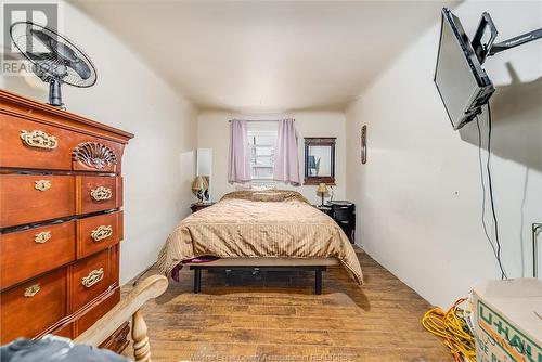 1185 Aubin Road, Windsor, ON - Indoor Photo Showing Bedroom