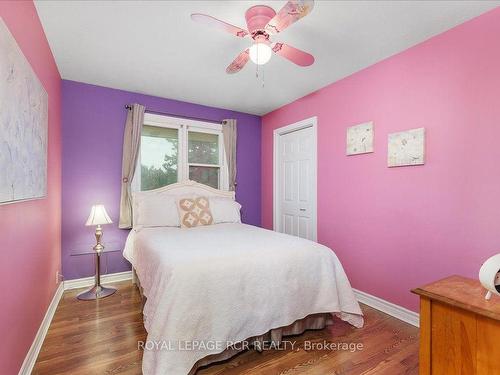 19621 Centre St, East Gwillimbury, ON - Indoor Photo Showing Bedroom