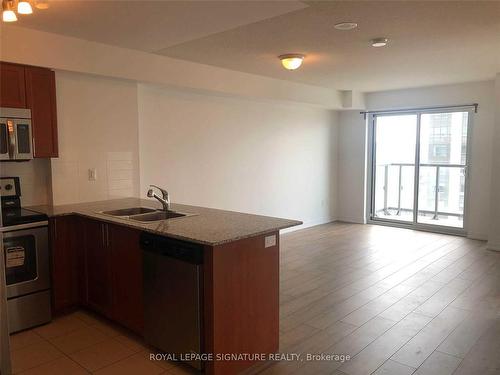 1707-1410 Dupont St, Toronto, ON - Indoor Photo Showing Kitchen With Double Sink