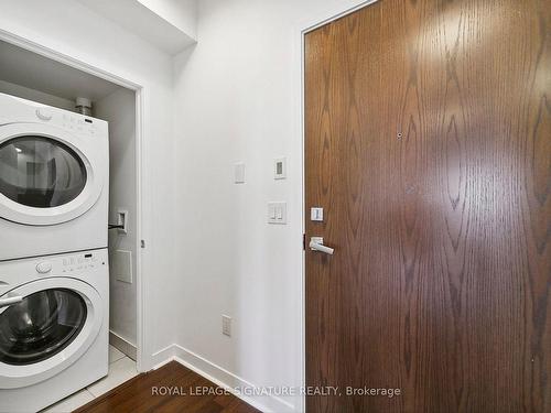 2009-365 Prince Of Wales Dr, Mississauga, ON - Indoor Photo Showing Laundry Room