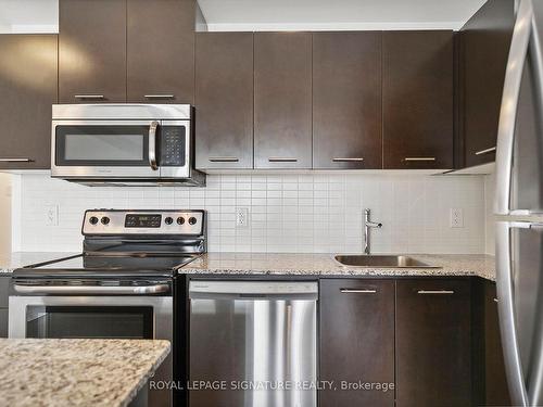 2009-365 Prince Of Wales Dr, Mississauga, ON - Indoor Photo Showing Kitchen With Upgraded Kitchen