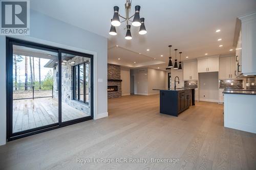 195 Boyd Lake Road, West Grey, ON - Indoor Photo Showing Kitchen