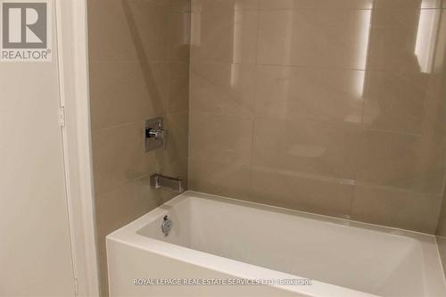 1007 - 1 Yorkville Avenue, Toronto, ON - Indoor Photo Showing Bathroom