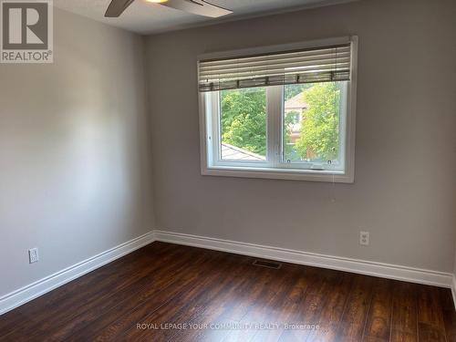 15 Fife Road, Aurora, ON - Indoor Photo Showing Other Room