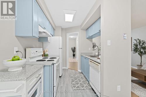 28 Corey Circle, Halton Hills, ON - Indoor Photo Showing Kitchen