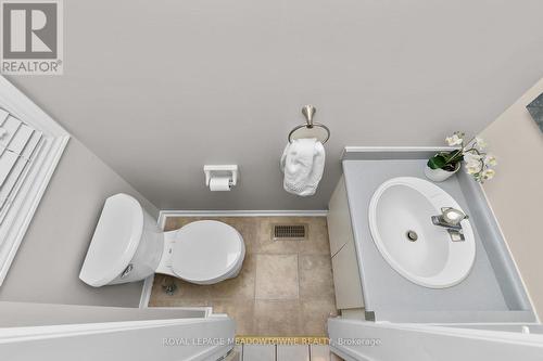 28 Corey Circle, Halton Hills, ON - Indoor Photo Showing Bathroom