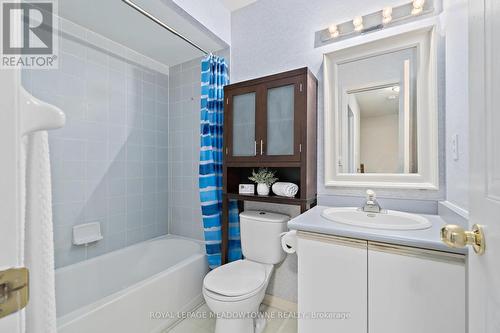 28 Corey Circle, Halton Hills, ON - Indoor Photo Showing Bathroom