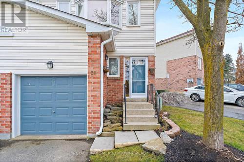 28 Corey Circle, Halton Hills, ON - Outdoor