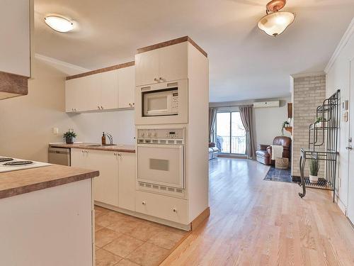 Kitchen - 1014 Rue De La Famille-Dubreuil, Montréal (Rivière-Des-Prairies/Pointe-Aux-Trembles), QC - Indoor Photo Showing Kitchen