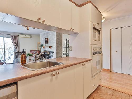 Kitchen - 1014 Rue De La Famille-Dubreuil, Montréal (Rivière-Des-Prairies/Pointe-Aux-Trembles), QC - Indoor Photo Showing Kitchen