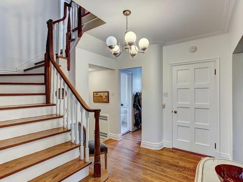 Escalier - 30 Ch. Strathcona, Mont-Royal, QC - Indoor Photo Showing Other Room