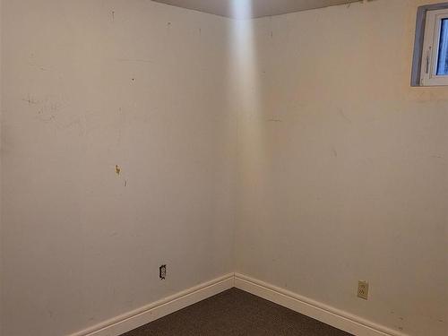 65 Strathcona Avenue, Thunder Bay, ON - Indoor Photo Showing Other Room