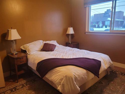 65 Strathcona Avenue, Thunder Bay, ON - Indoor Photo Showing Bedroom