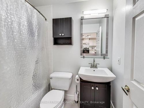 108-600 Eglinton Ave E, Toronto, ON - Indoor Photo Showing Bathroom