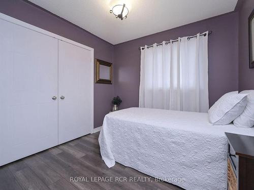 19 Eastview Cres, Orangeville, ON - Indoor Photo Showing Bedroom