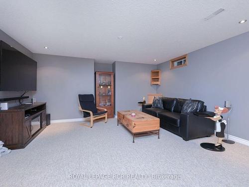 19 Eastview Cres, Orangeville, ON - Indoor