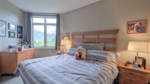 336-4205 Gellatly Road, West Kelowna, BC - Indoor Photo Showing Bedroom