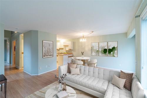 115 Heather Street, Kamloops, BC - Indoor Photo Showing Living Room