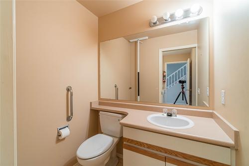 115 Heather Street, Kamloops, BC - Indoor Photo Showing Bathroom