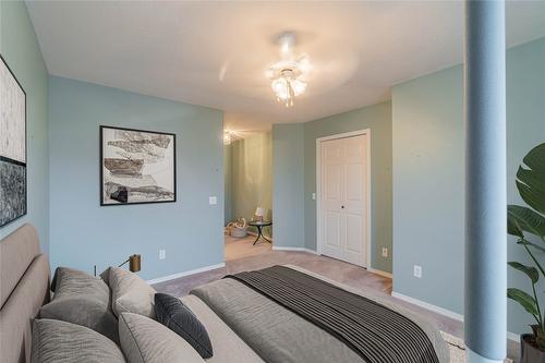 115 Heather Street, Kamloops, BC - Indoor Photo Showing Bedroom