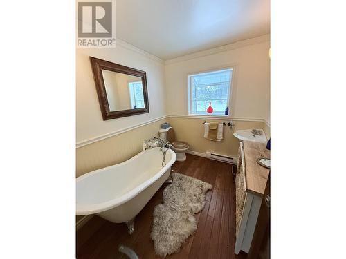 8627 Haldi Road, Prince George, BC - Indoor Photo Showing Bathroom